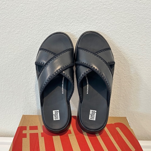 FitFlop F Mode Crochet Trim Platform Slides Sandals in Black, Size 7, New in Box - Picture 2 of 6